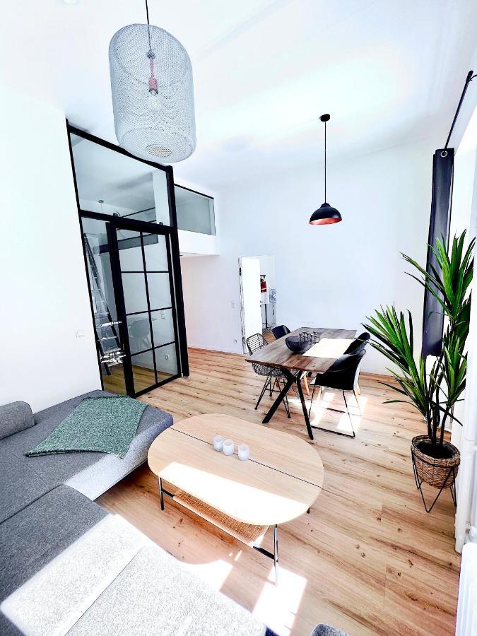 Inner City Design Loft Innsbruck Buitenkant foto