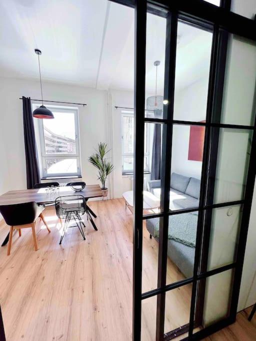 Inner City Design Loft Innsbruck Buitenkant foto